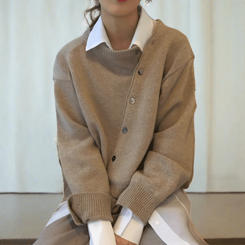 Donna Cardigan – The Timeless Layering Essential