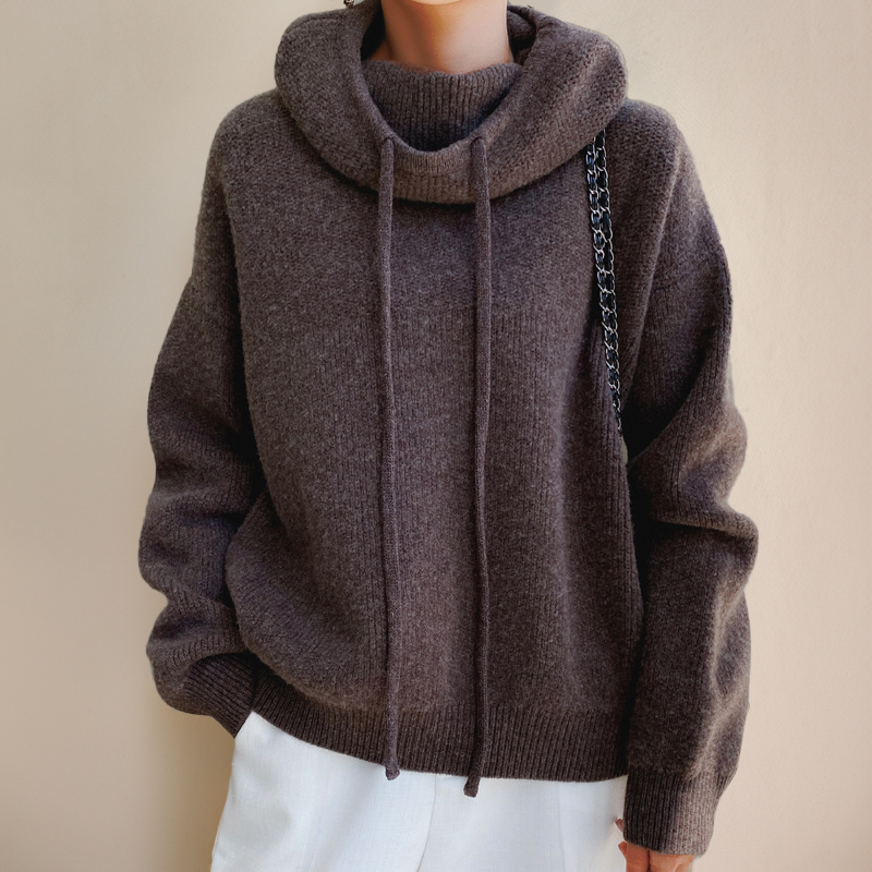 Evelo |  Roller Collar Pullover.